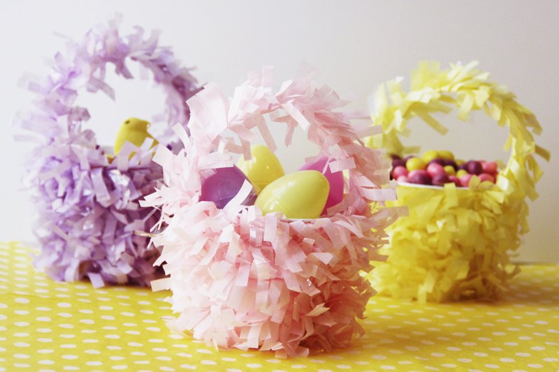 DIY Mini Baskets For Easter.