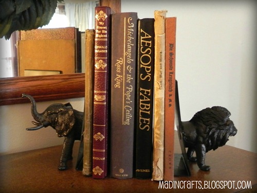 Plastic Animal Bookends.