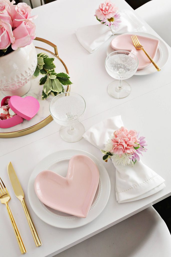 Flower Napkin Ring DIY from A beautiful mess