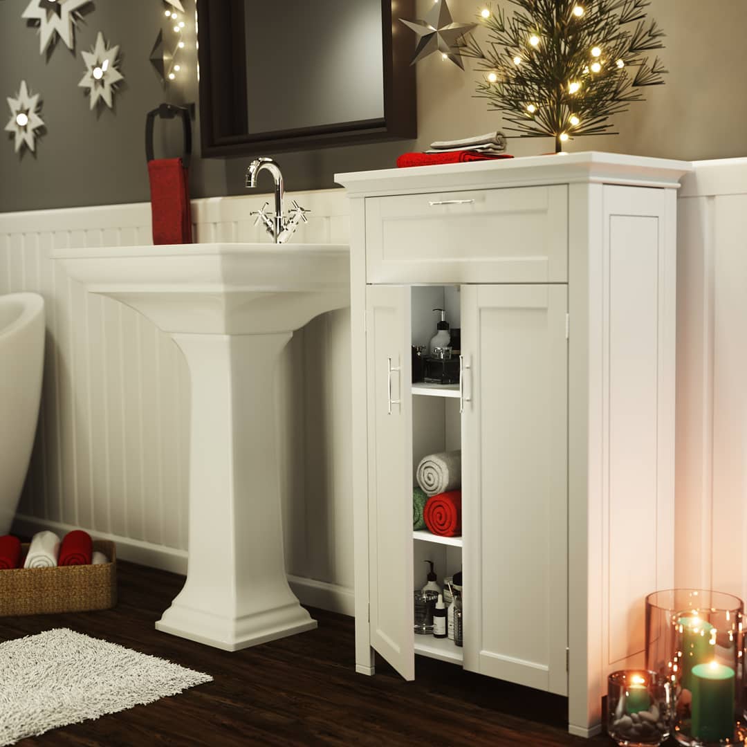 It's Christmastime and everyone is decking the halls, but don't forget about the bathroom!