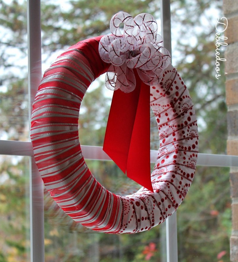 Make a Mini Window Wreath.