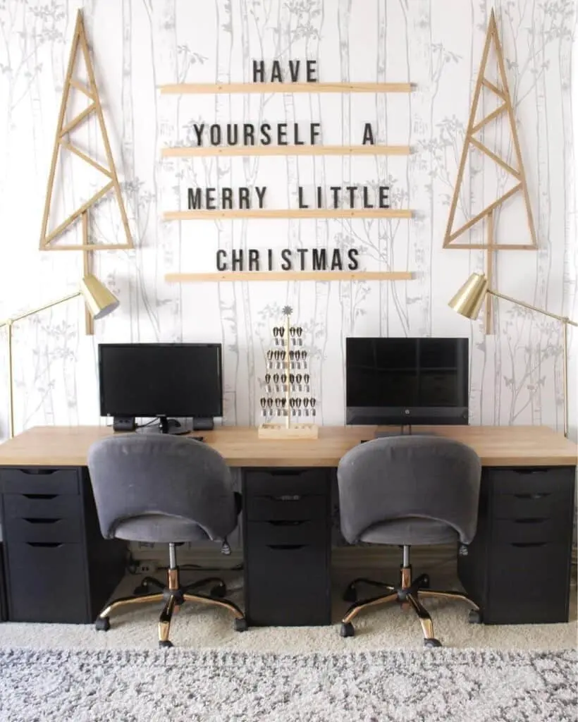 Minimalist Home Office Christmas Wall Décor