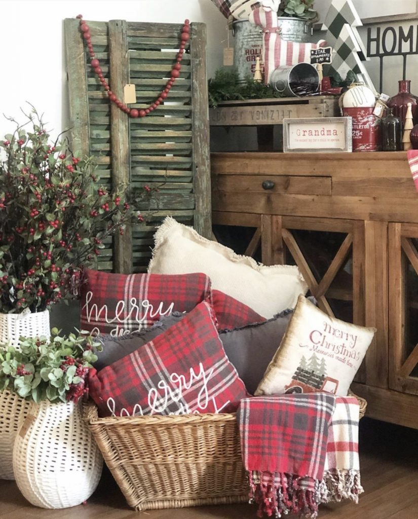 Christmas Living Room Decor Inspiration