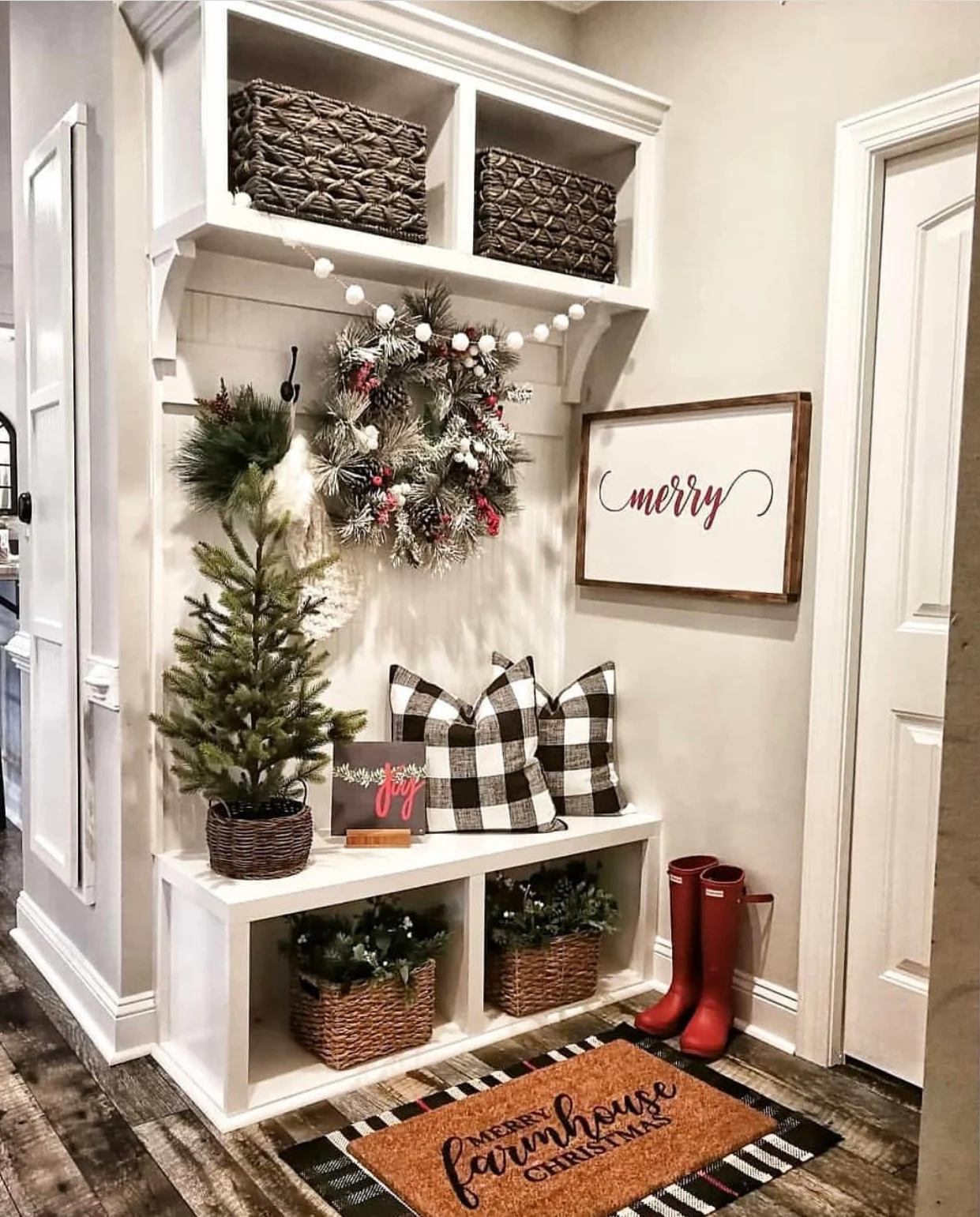 Stylish Christmas Entryway