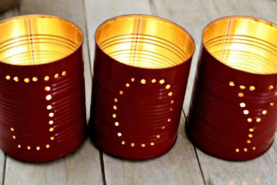 Chic in cane luminaries for Christmas decoration.