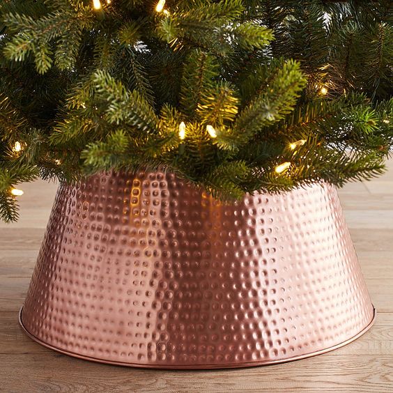 Ultimate hammered copper metal Christmas tree collar.