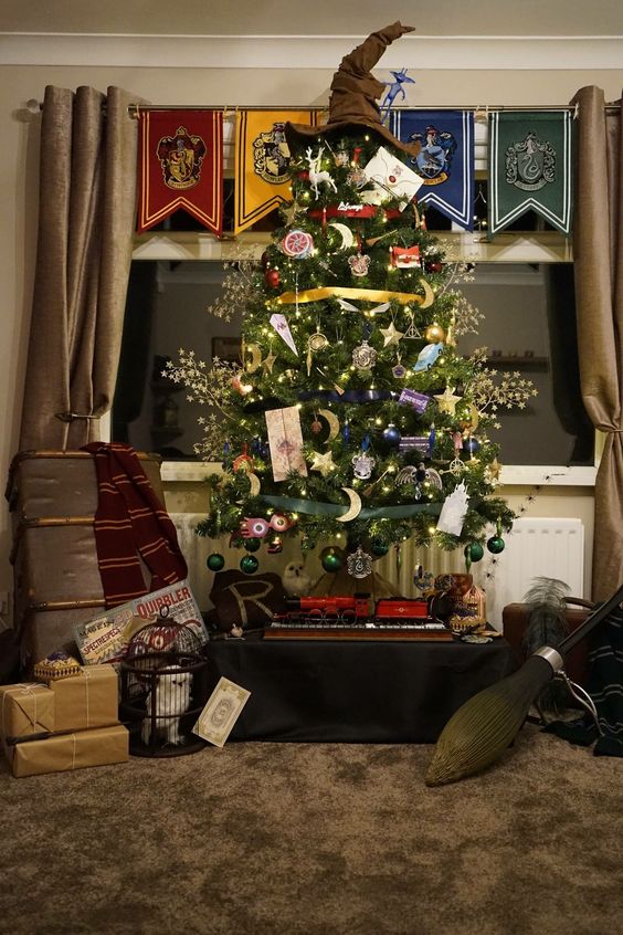 Amazing Harry potter themed decorated Christmas tree. 