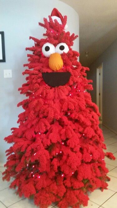 Exclusive Elmo Christmas tree idea. 