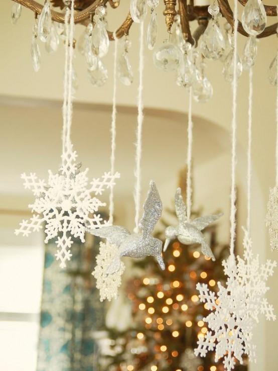 Exclusive silver and white hanging for Christmas decoration