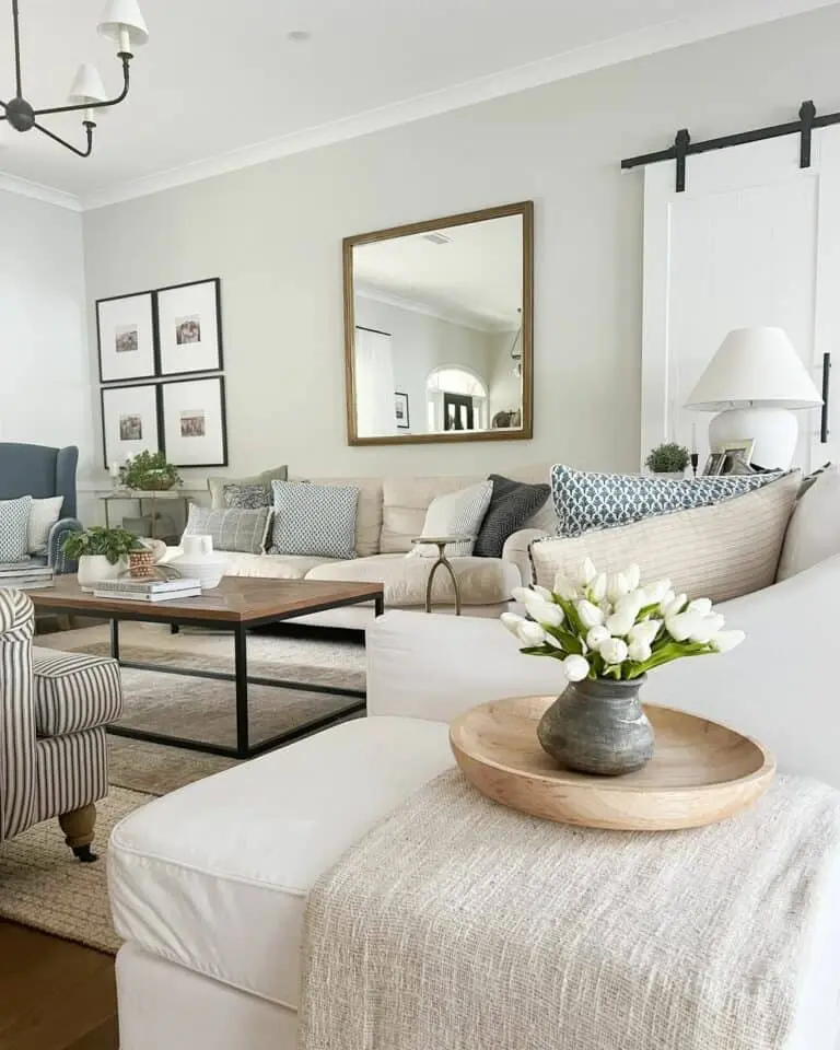 Living Room With Farmhouse Wall Décor