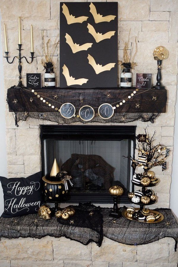 Marvelous black and golden Halloween mantel