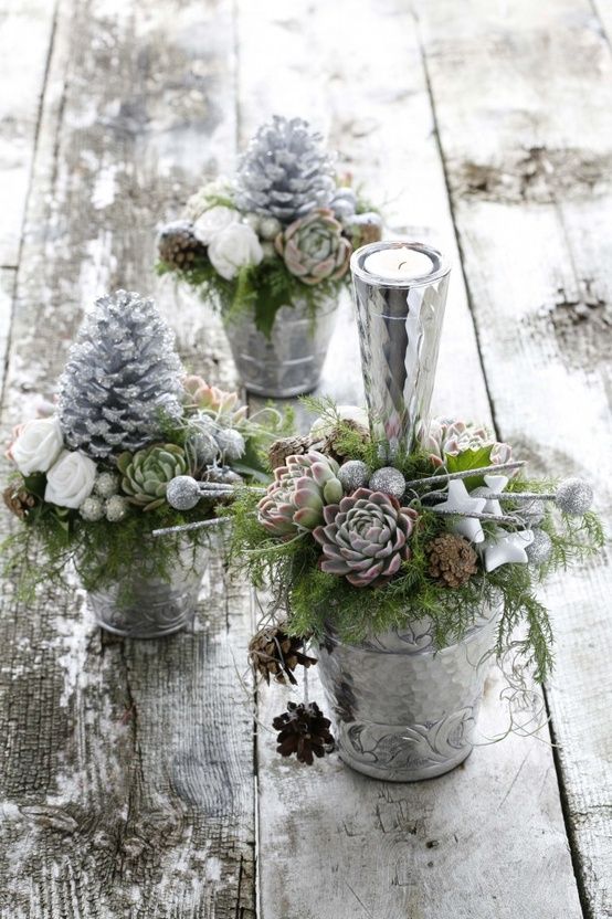 Vintage Christmas tree decoration with green, silver and white.