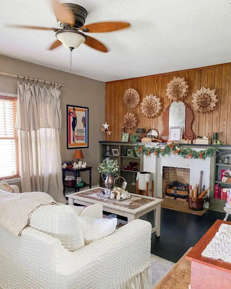 Wood Paneling With Farmhouse Wall Décor