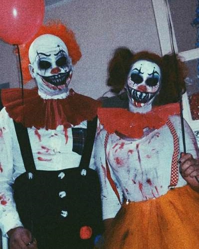 Best Halloween couple costume of Mr. & Mrs. Clown.