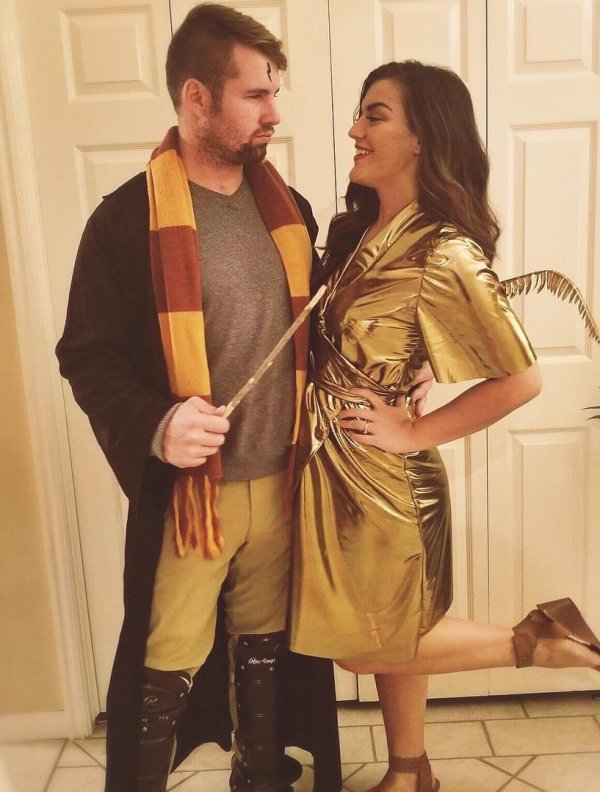 Golden Snitch and Harry Potter Halloween couple costume idea.