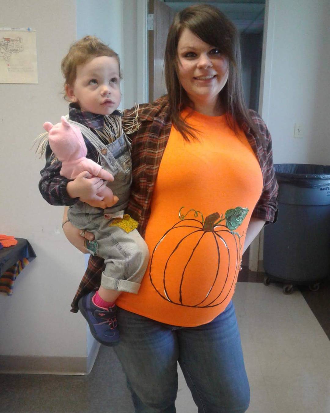 Pumpkin print t-shirt for Halloween.