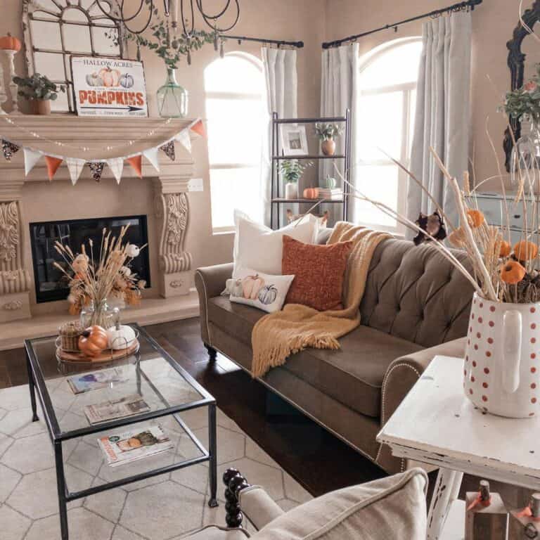 Festive Accents With Farmhouse Aesthetic