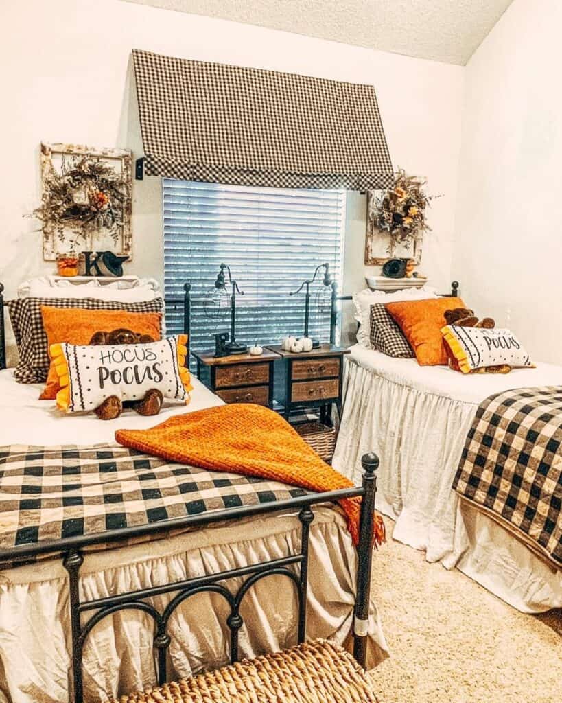 Two Beds Display Halloween Bedding