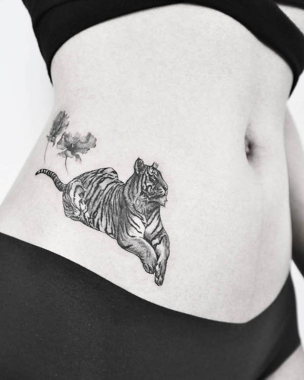 Tiger side waist tattoo