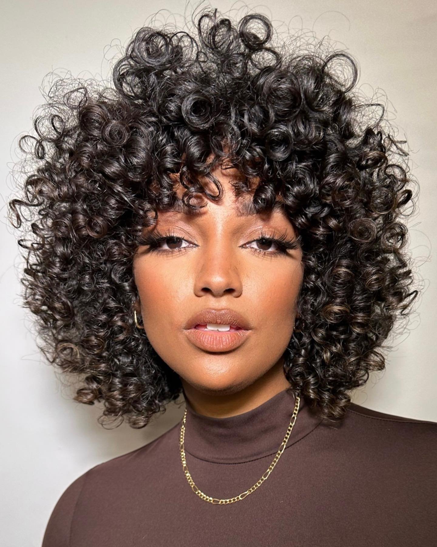 Neck-Length Bouncy Curls